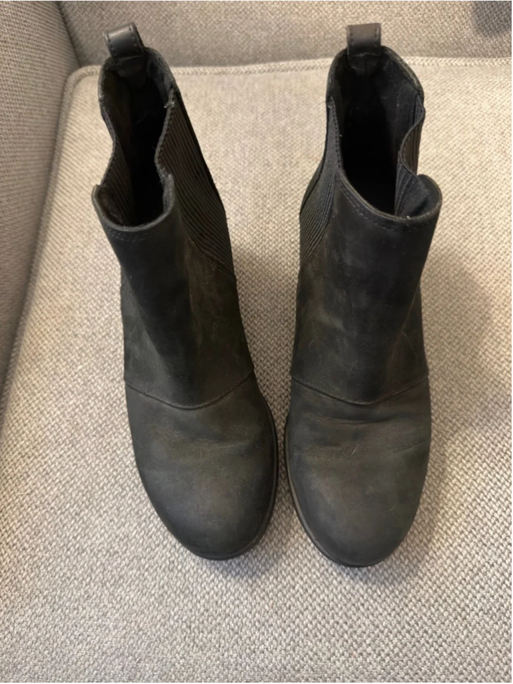 Sorel Joan Rhapsody Chelsea Leather Wedge Boot, Sz 7 see pics of back heel